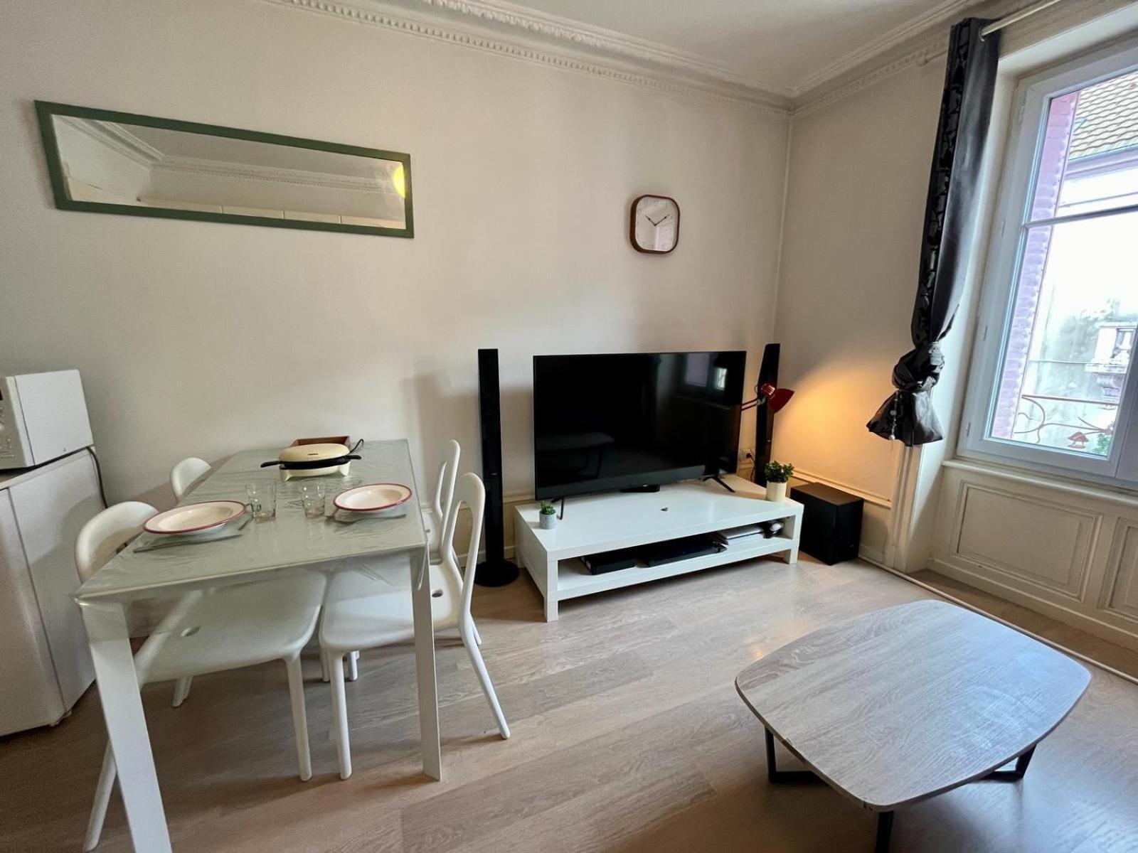 ג'רארדמר Joli Appartement Plein Centre Ville מראה חיצוני תמונה